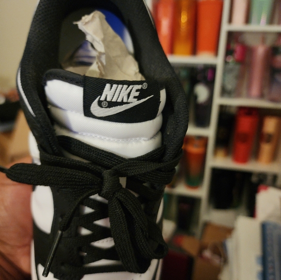 Like new Nike Panda Dunks in box. Women's size 8, Big kids 6.5. - Picture 4 of 4